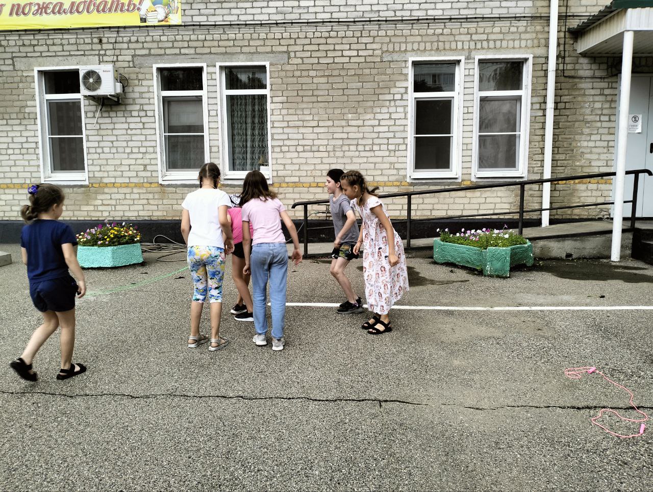 Отдых и оздоровление учащихся.